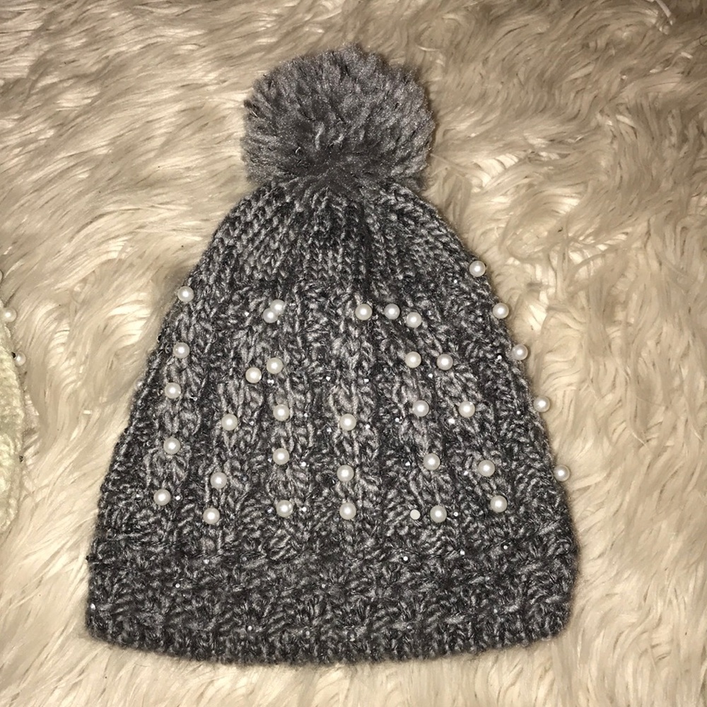Warm winter hat. New.